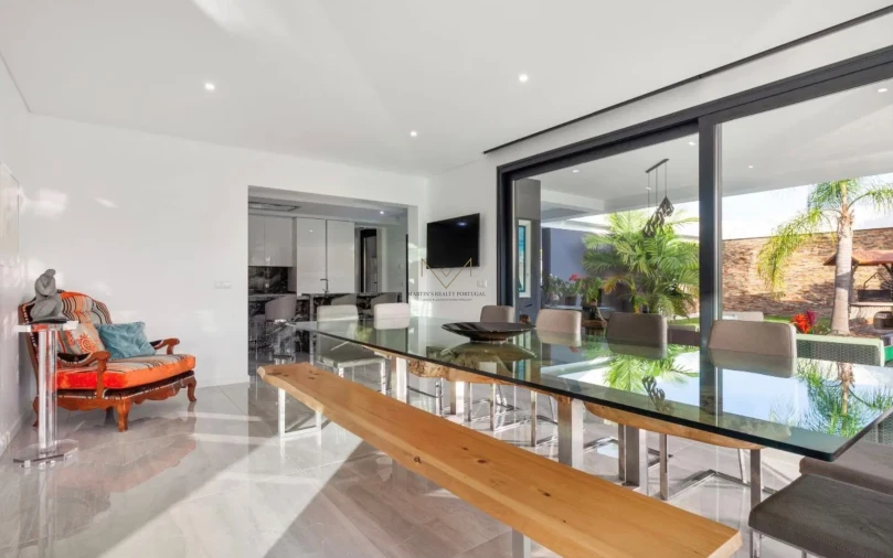 Moradia T4 para Venda em Corroios Foto 7