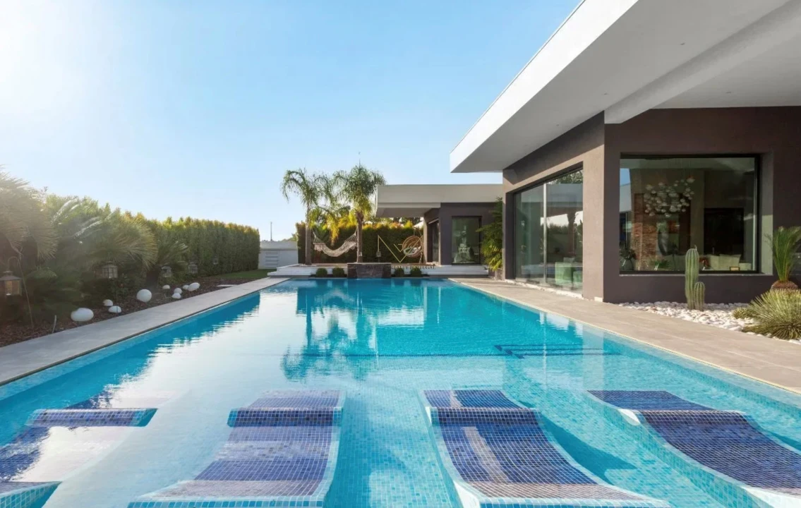 Moradia T4 para Venda em Corroios Foto 3