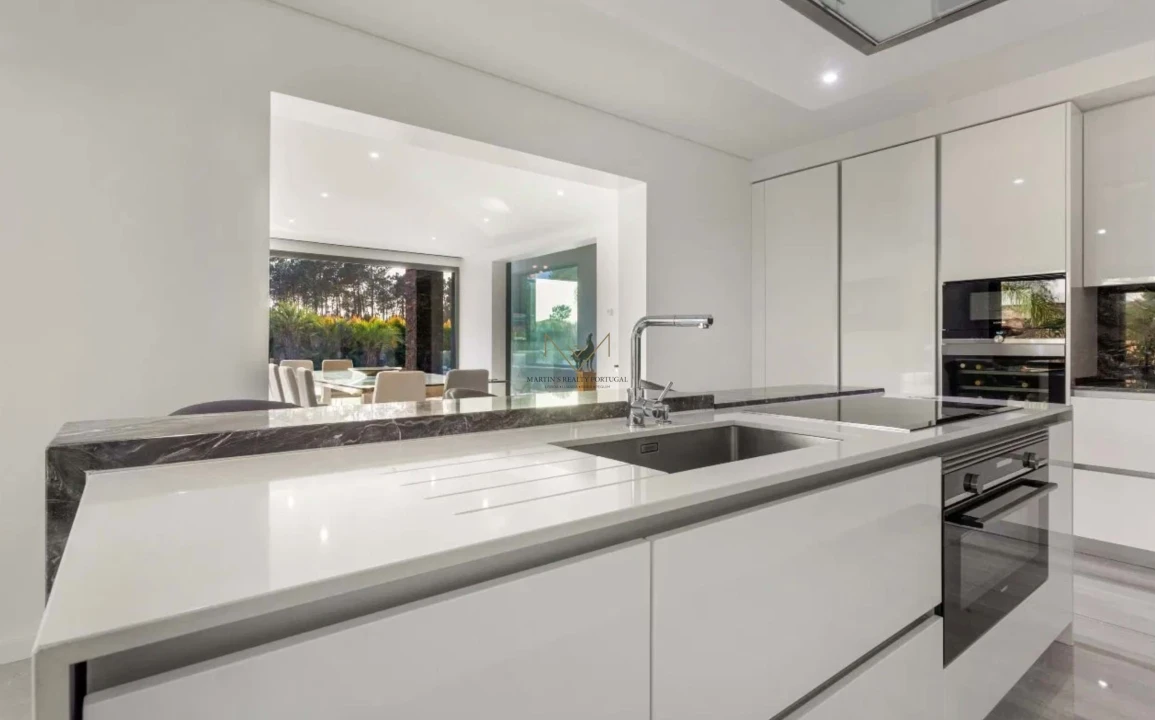 Moradia T4 para Venda em Corroios Foto 9