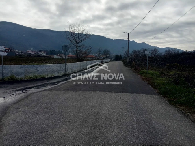 Terreno P/ Prédio para Venda em Vilar de Nantes Foto 4