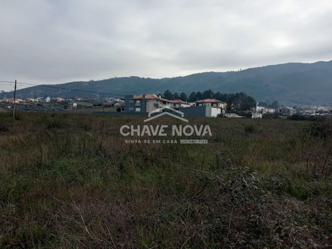 Terreno P/ Prédio para Venda em Vilar de Nantes Foto 11