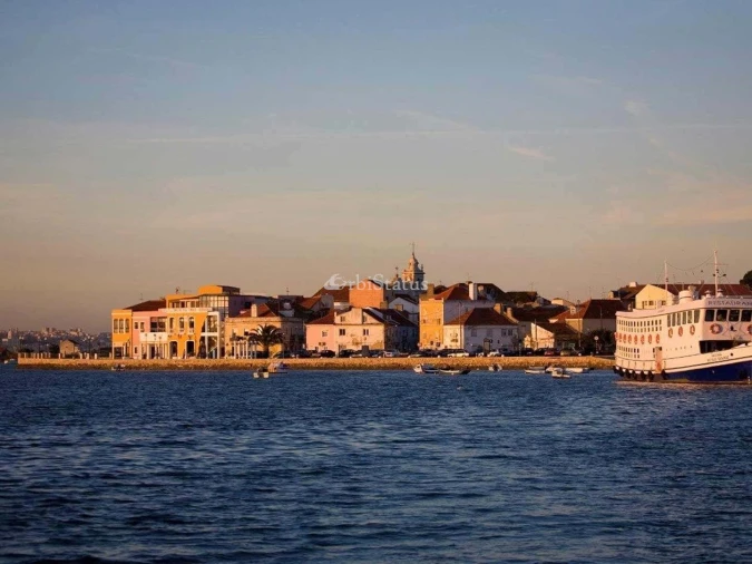 Apartamento T3 para Venda em Seixal Foto 12