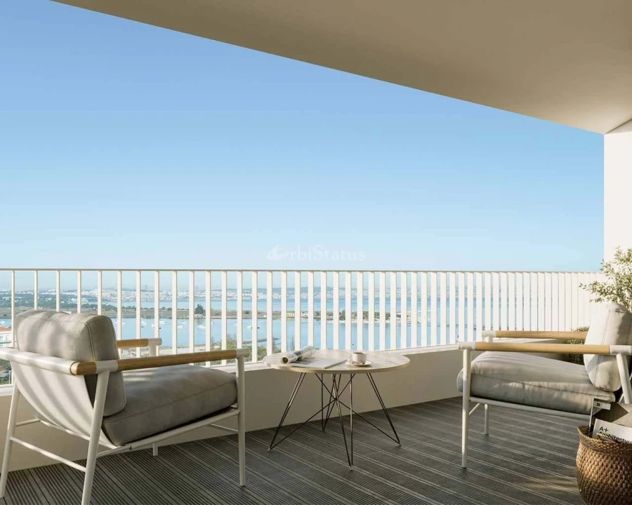 Apartamento T2 para Venda em Seixal Foto 2