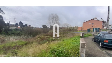 Terreno para Venda em Esgueira