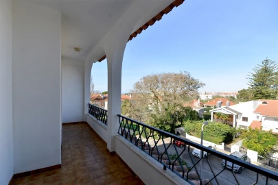 Moradia T3 para Arrendamento em Cascais e Estoril