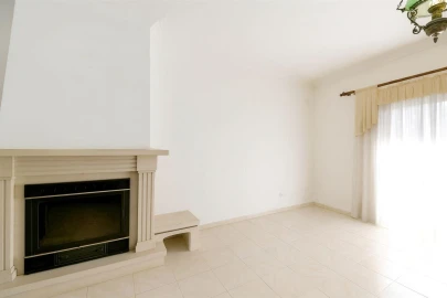 Moradia T3 para Arrendamento em Cascais e Estoril