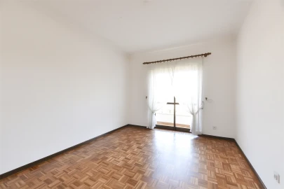 Moradia T3 para Arrendamento em Cascais e Estoril