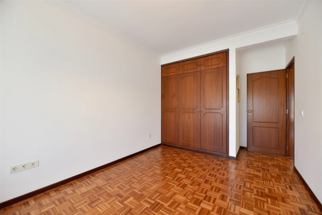 Moradia T3 para Arrendamento em Cascais e Estoril Foto 24