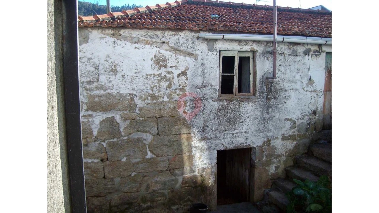 Moradia T0 para Venda em Chaviães e Paços Foto 2