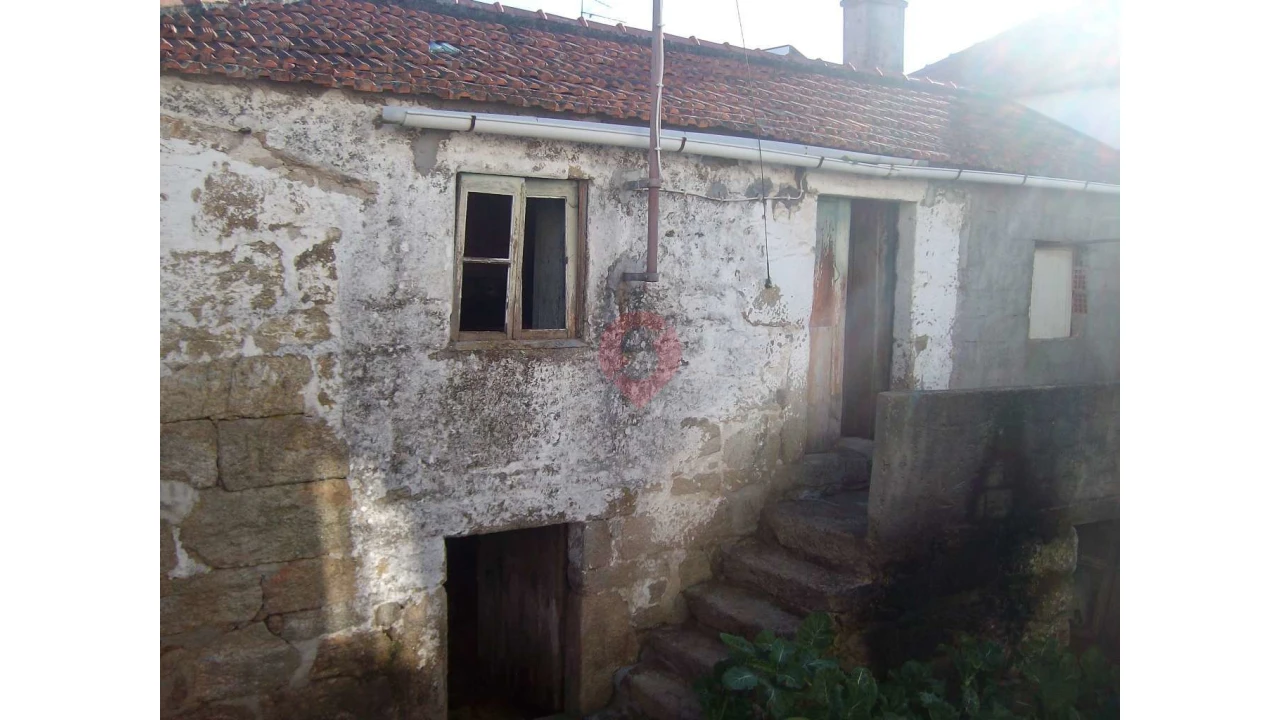 Moradia T0 para Venda em Chaviães e Paços Foto 1