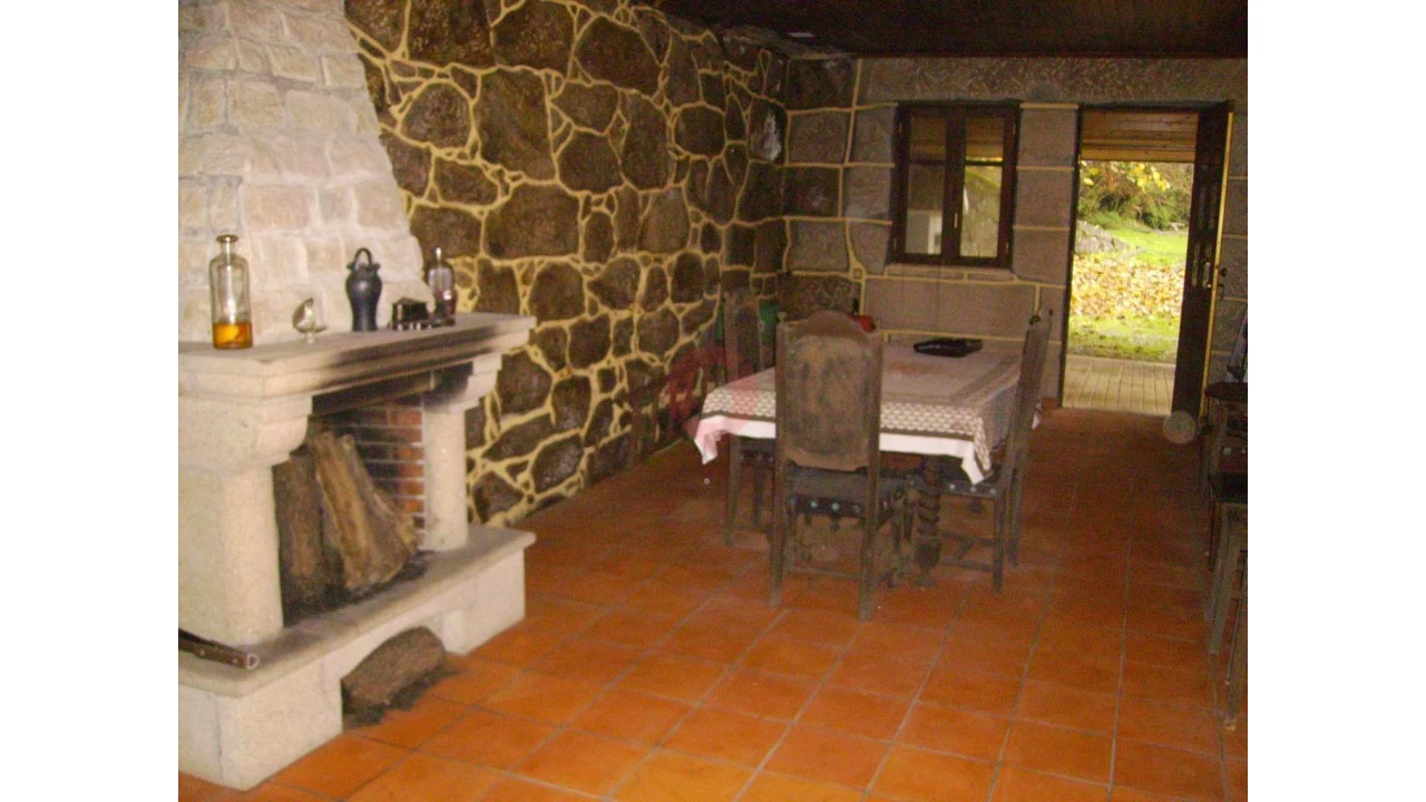 Moradia T4 para Venda em Merufe Foto 2