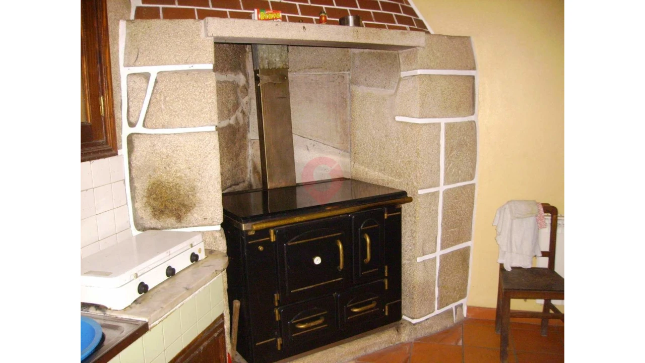 Moradia T4 para Venda em Merufe Foto 11