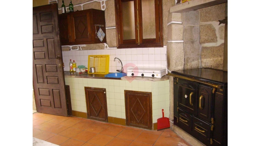 Moradia T4 para Venda em Merufe Foto 12