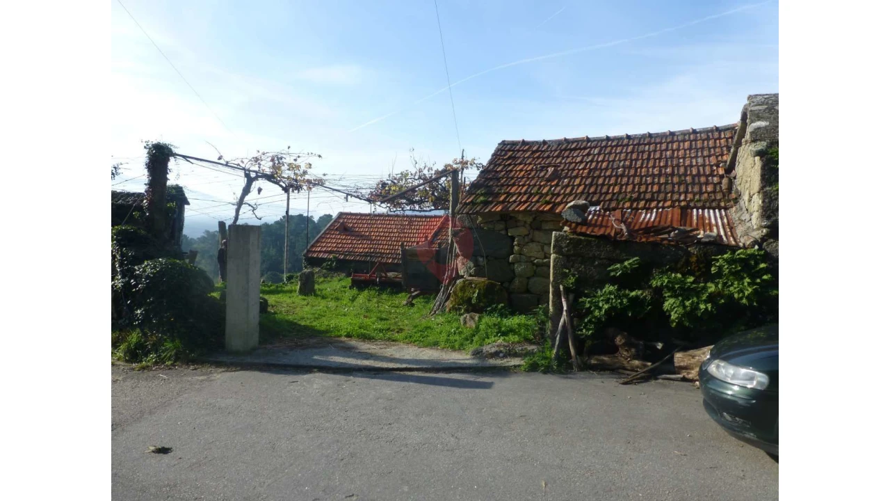 Moradia T0 para Venda em Riba de Mouro Foto 4