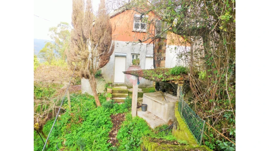 Moradia T0 para Venda em Chaviães e Paços Foto 1