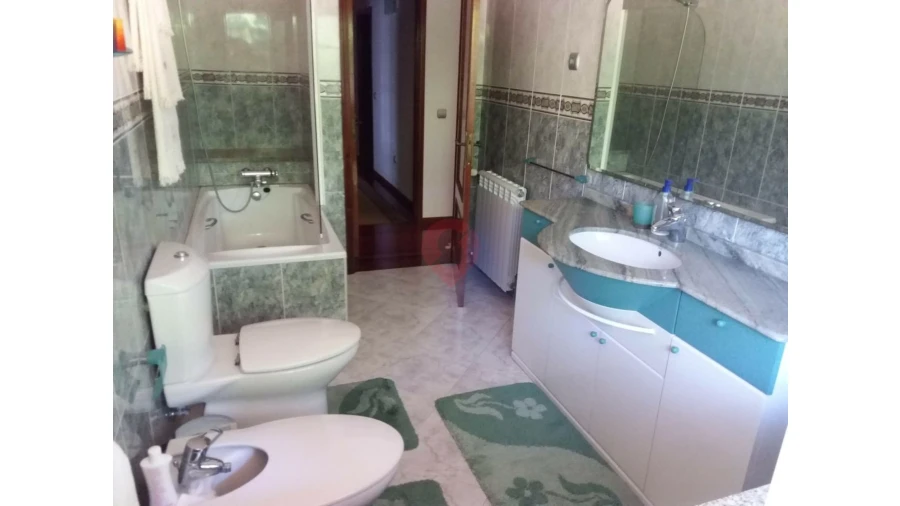 Apartamento T4 para Venda em Ganfei Foto 12