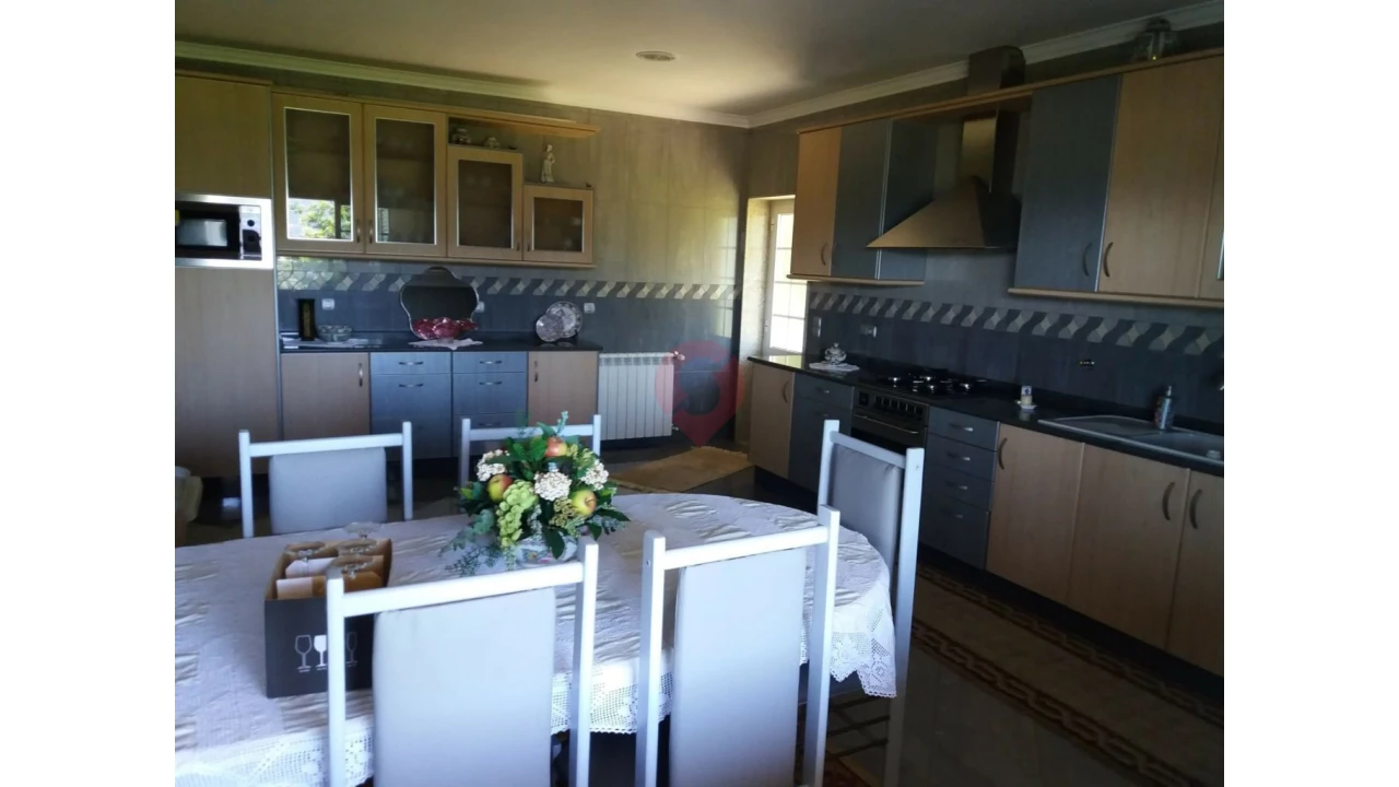 Apartamento T4 para Venda em Ganfei Foto 4