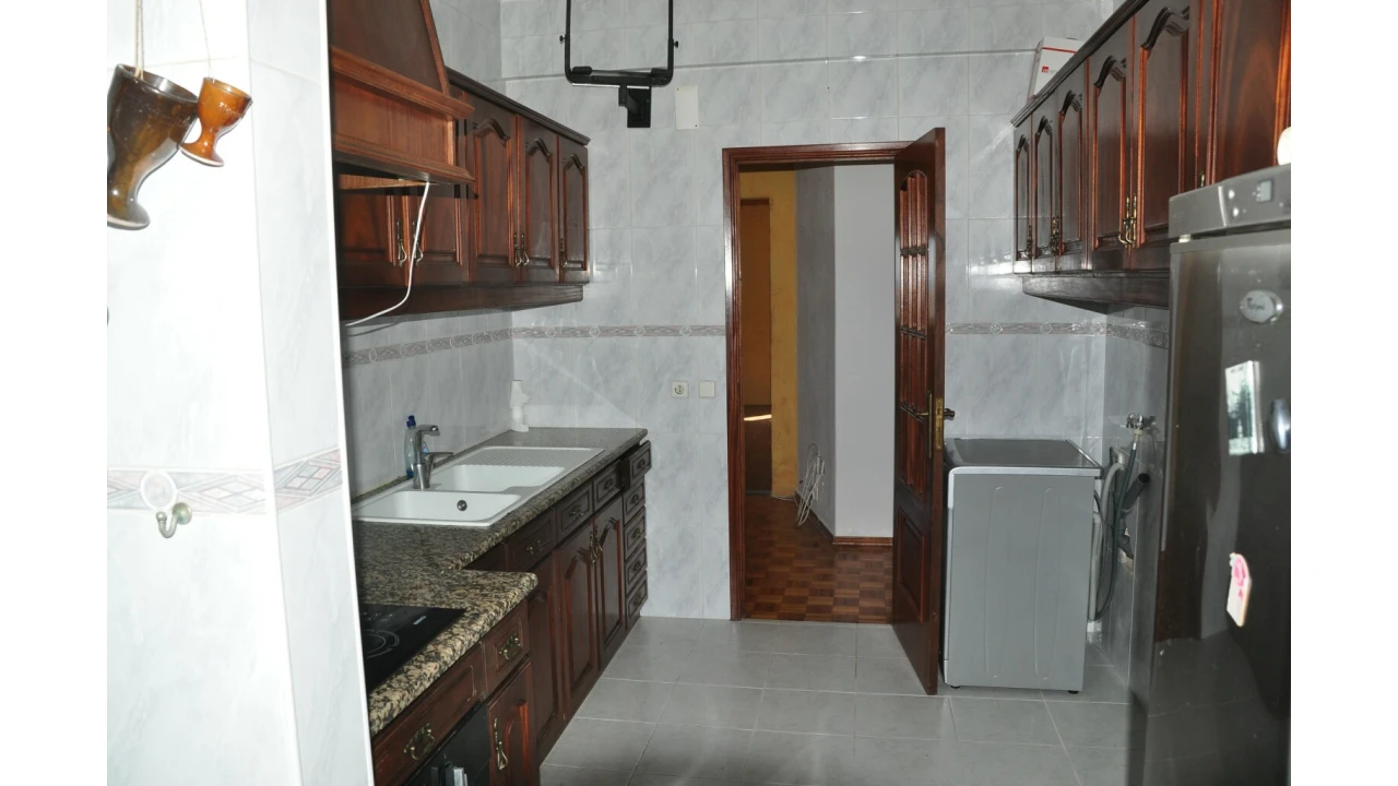Apartamento T3 para Venda em Peniche Foto 12