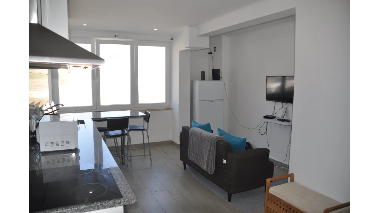 Apartamento T2 para Venda em Peniche Foto 2
