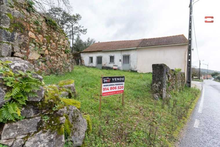 Moradia T2 para Venda em São Mamede Foto 3