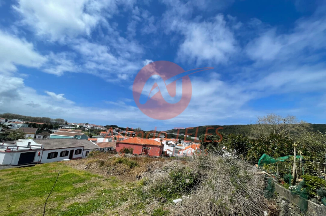 Moradia T2 para Venda em Praia da Vitoria (Santa Cruz) Foto 21