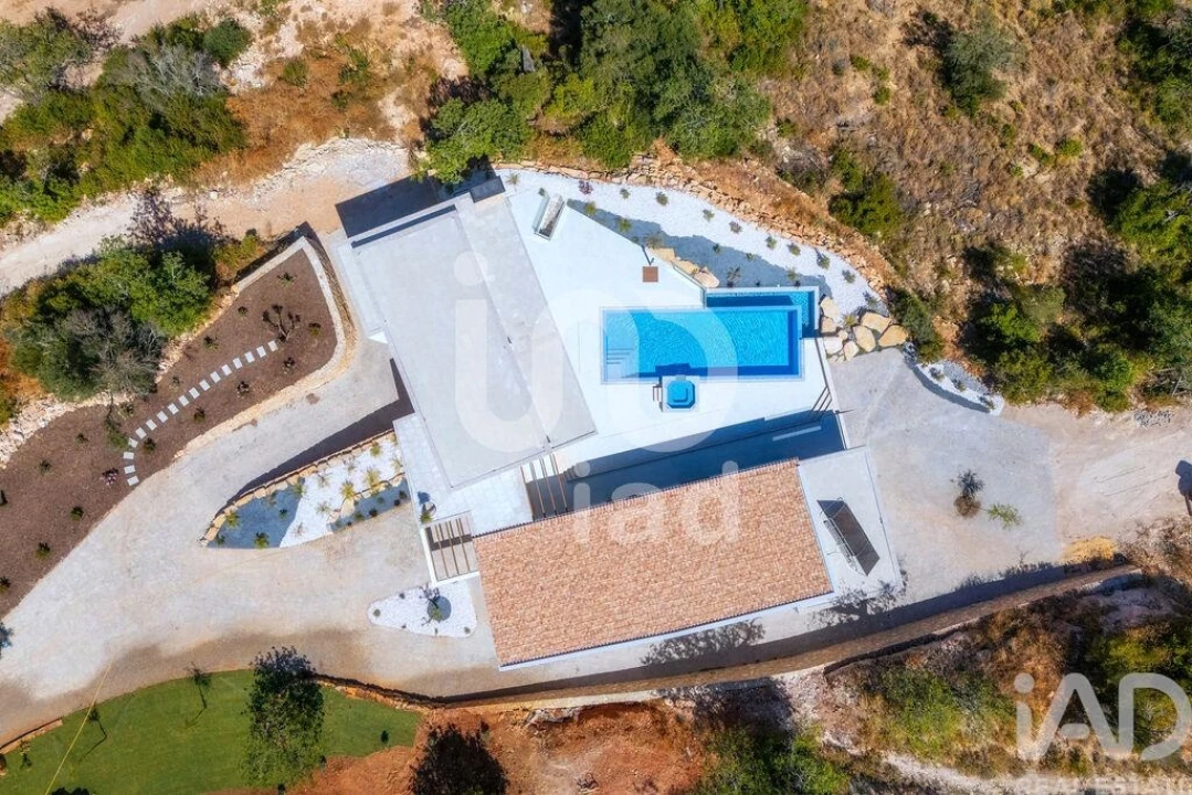 Moradia T4 para Venda em Loule (São Sebastião) Foto 21