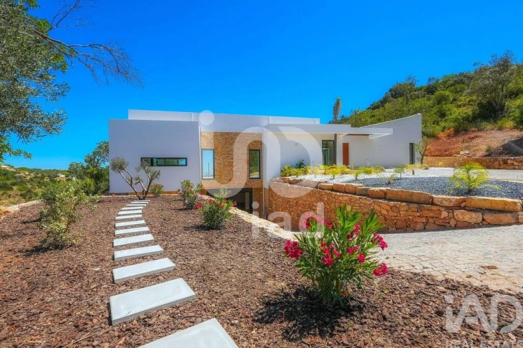 Moradia T4 para Venda em Loule (São Sebastião) Foto 28