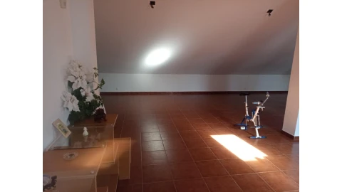 Moradia T4 para Venda em São João das Lampas e Terrugem