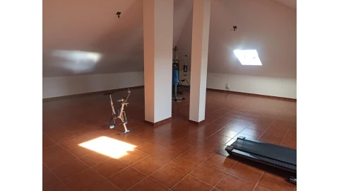 Moradia T4 para Venda em São João das Lampas e Terrugem