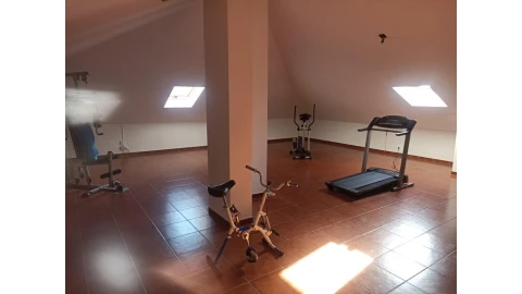 Moradia T4 para Venda em São João das Lampas e Terrugem