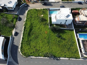 Terreno para Venda em Lagos (São Sebastião e Santa Maria)