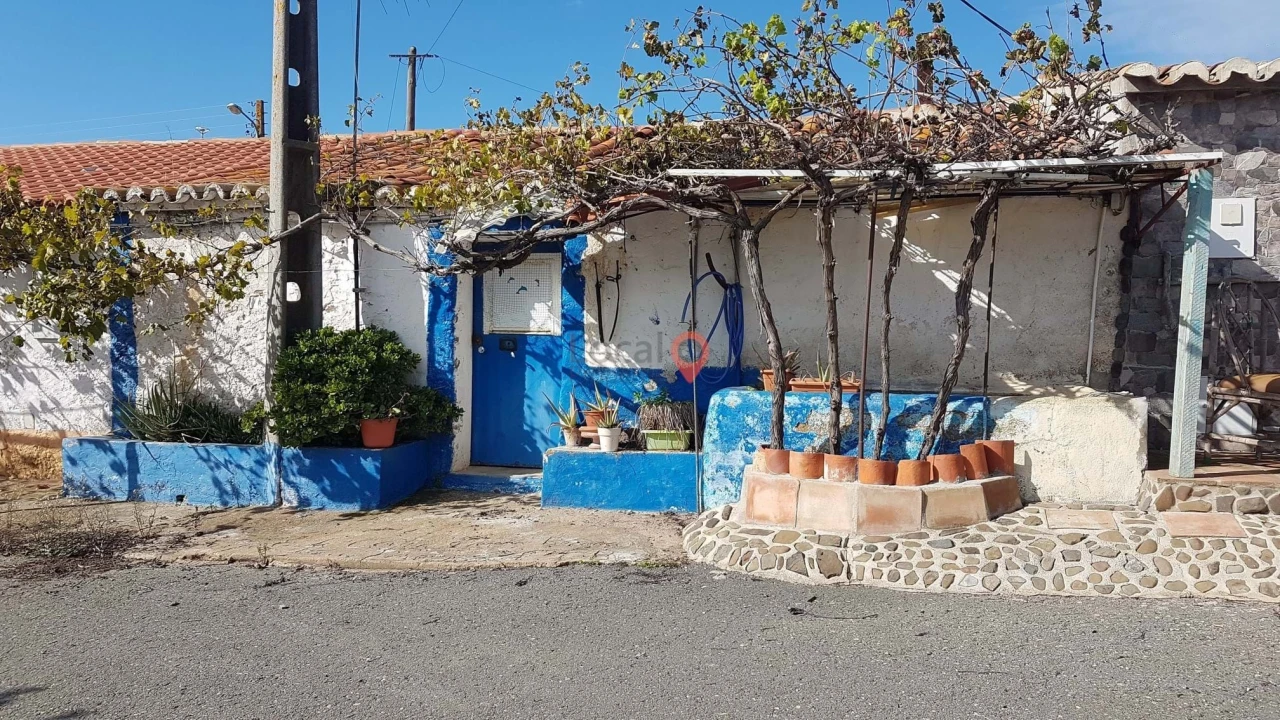Moradia para Venda em Almodôvar e Graça dos Padrões Foto 1
