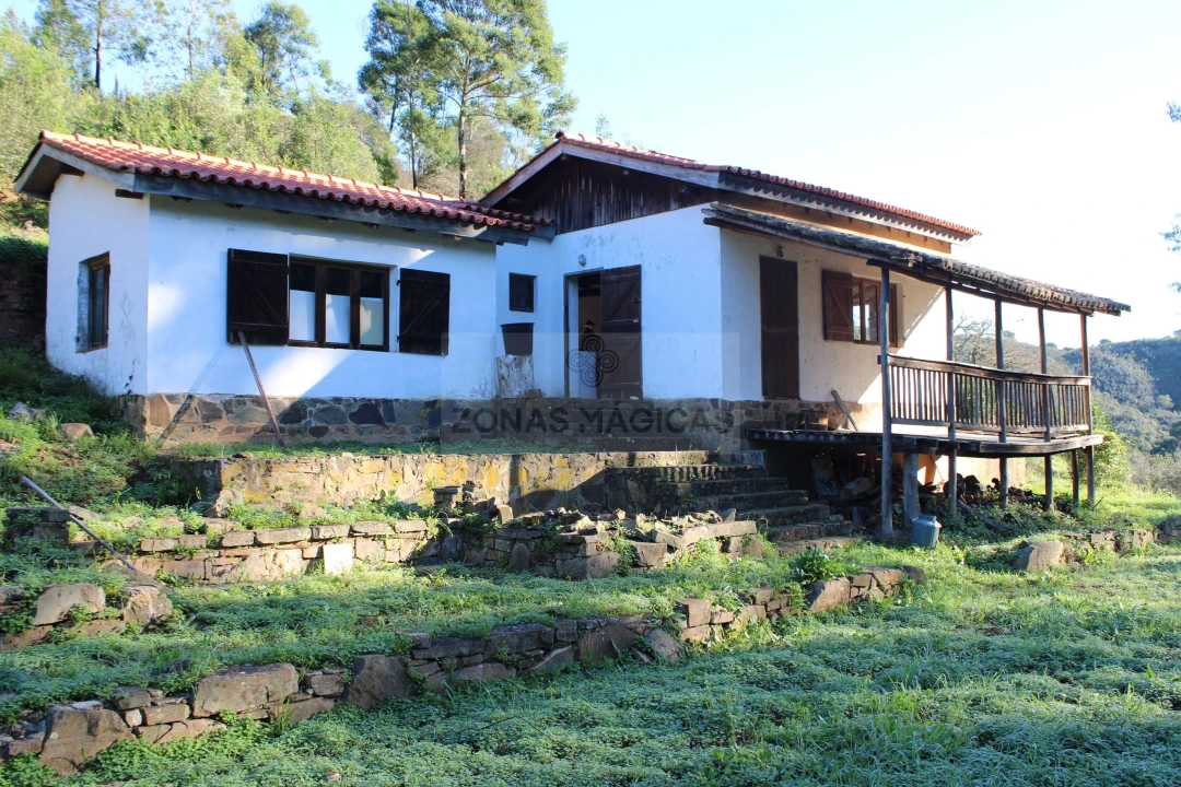 Quinta T1 para Venda em Lagos (São Sebastião e Santa Maria) Foto 1