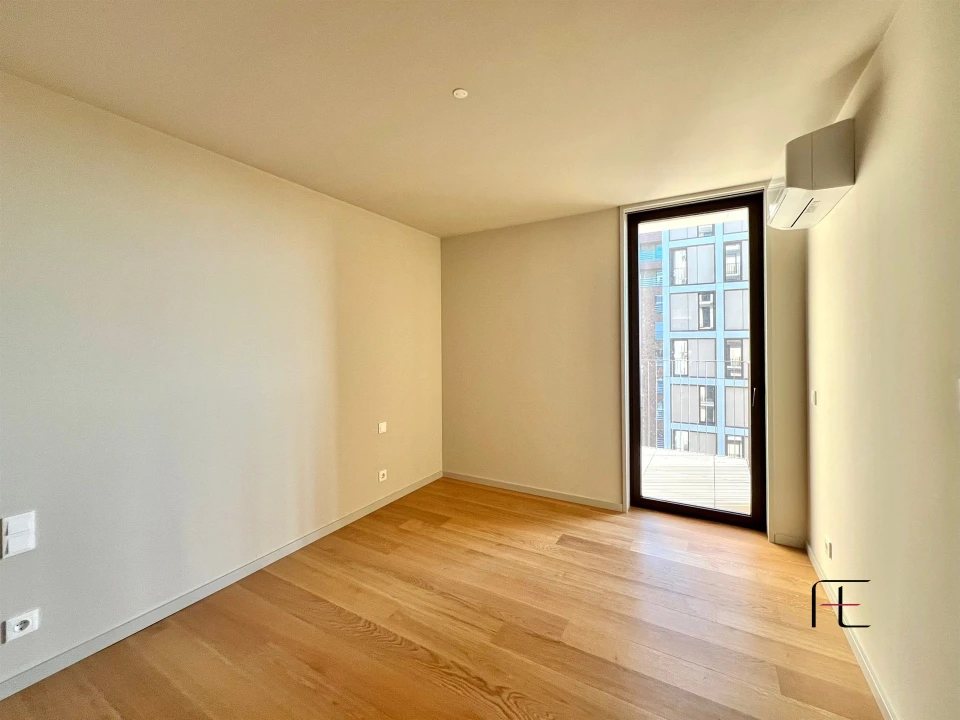 Apartamento T3 para Venda em Santa Marinha e São Pedro da Afurada Foto 22