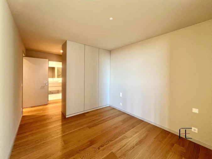 Apartamento T3 para Venda em Santa Marinha e São Pedro da Afurada Foto 23