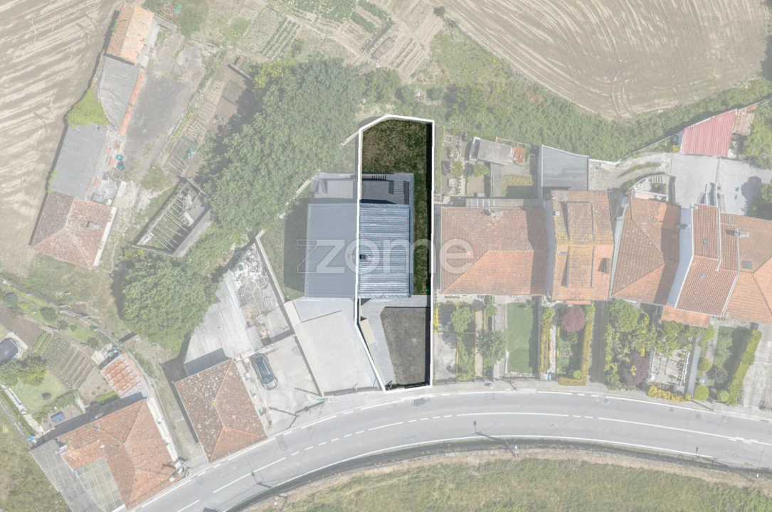 Moradia T3 para Venda em Cidade da Maia Foto 32