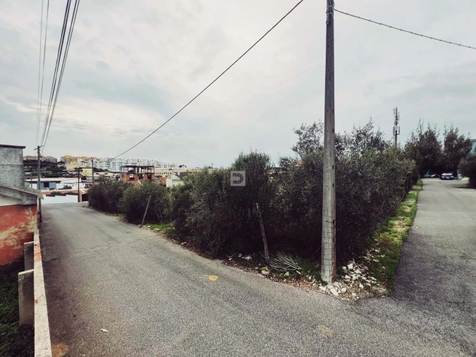 Terreno para Venda em São Domingos de Rana Foto 3