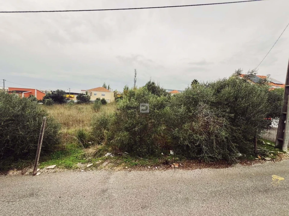 Terreno para Venda em São Domingos de Rana Foto 2