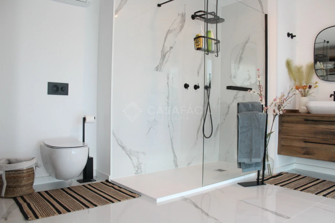 Apartamento T4 para Venda em Alcochete Foto 33