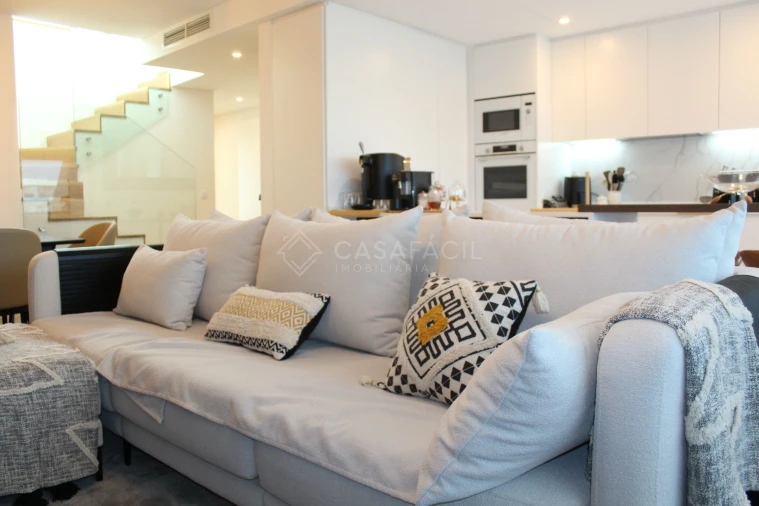 Apartamento T4 para Venda em Alcochete Foto 6