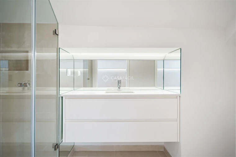 Apartamento T4 para Venda em Alcochete Foto 16