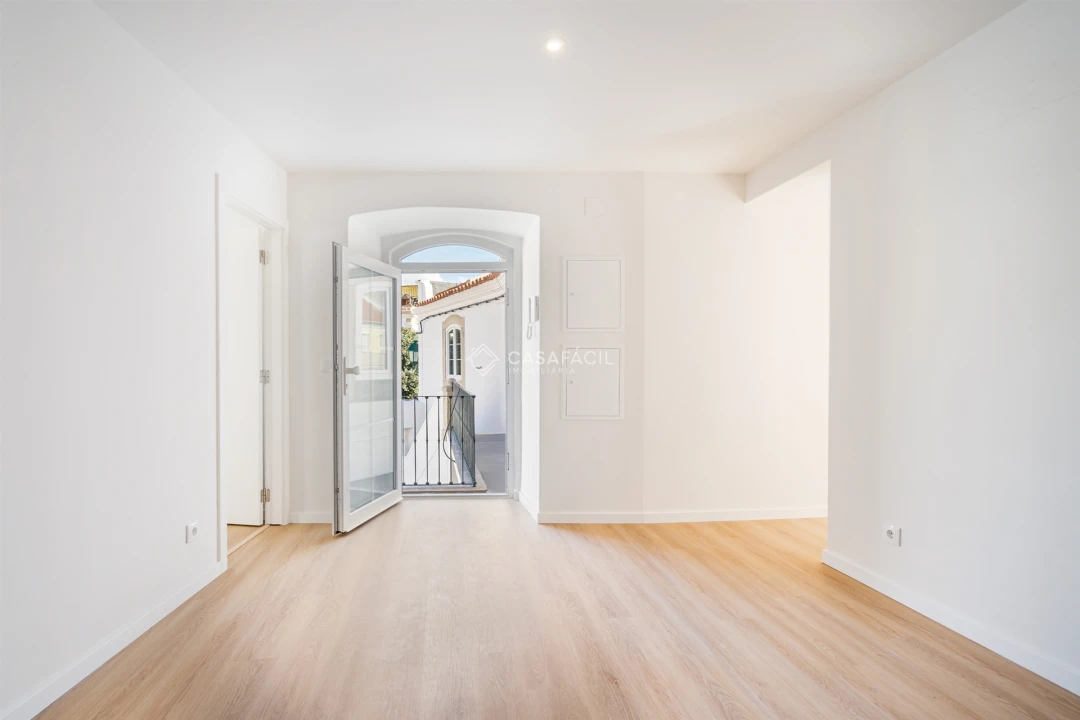 Apartamento T4 para Venda em Alcochete Foto 1