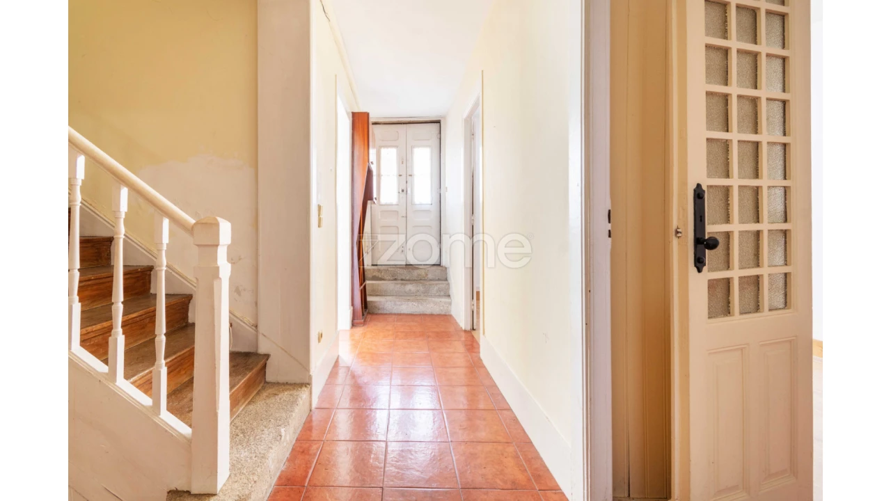 Moradia T6 para Venda em Paranhos Foto 47