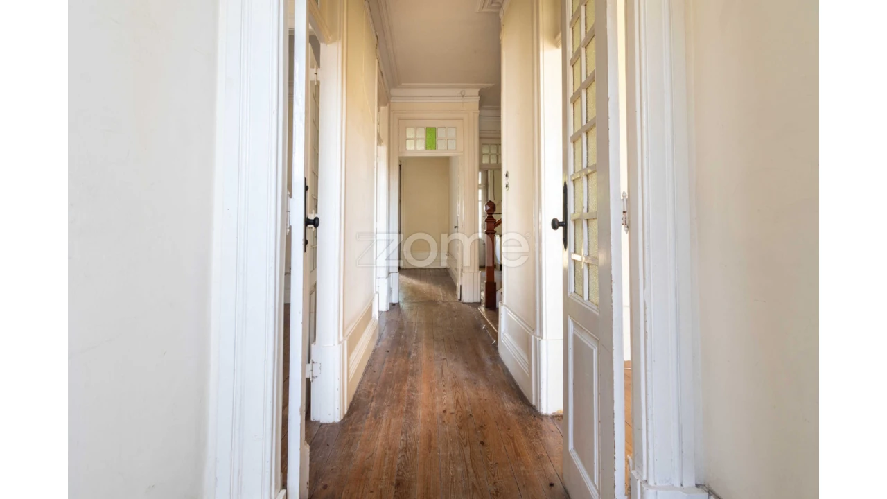 Moradia T6 para Venda em Paranhos Foto 8