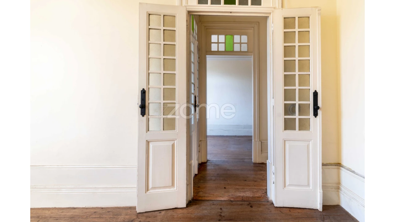 Moradia T6 para Venda em Paranhos Foto 14