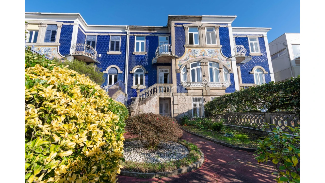 Moradia T6 para Venda em Paranhos Foto 2