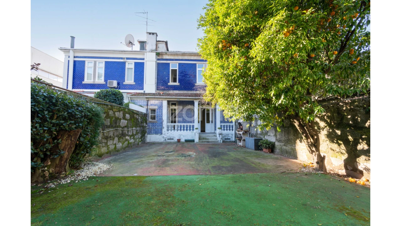 Moradia T6 para Venda em Paranhos Foto 58