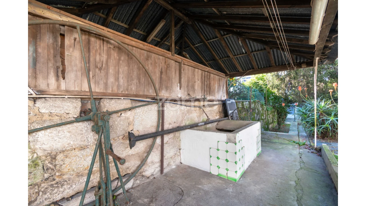 Moradia T6 para Venda em Paranhos Foto 63