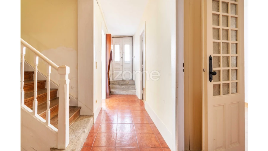 Moradia T6 para Venda em Paranhos Foto 47