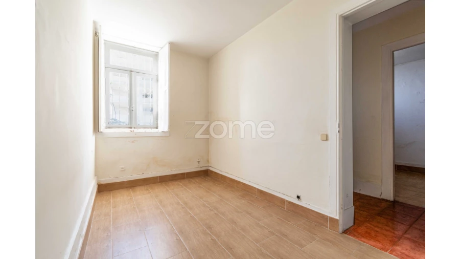 Moradia T6 para Venda em Paranhos Foto 49